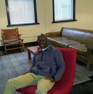 Meet your Posher, Gregory